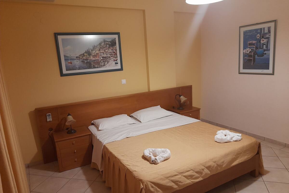 Basic Double Room | Free WiFi