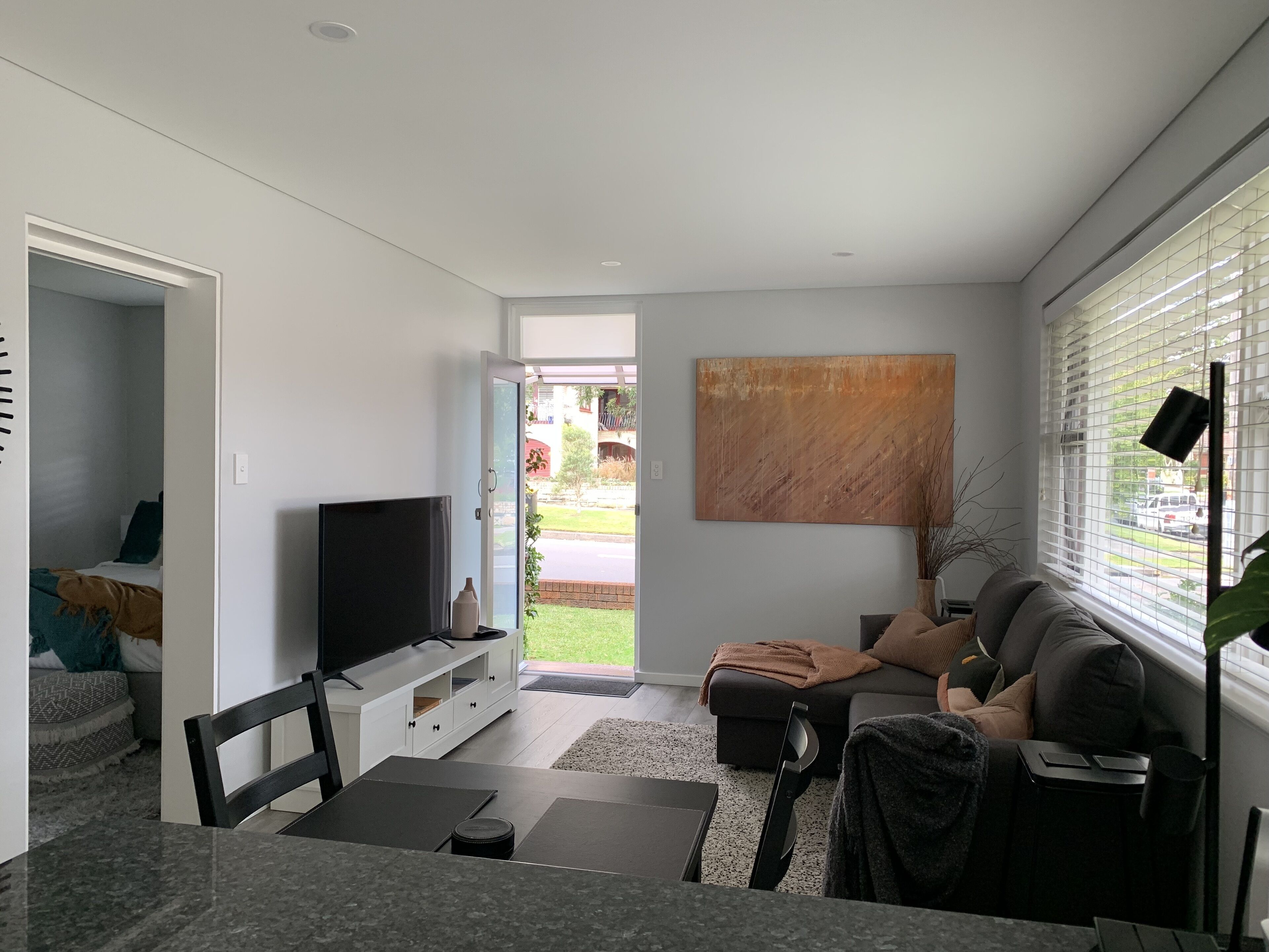 Gorgeous 1 Bedder Close to Everything You Need — image 7