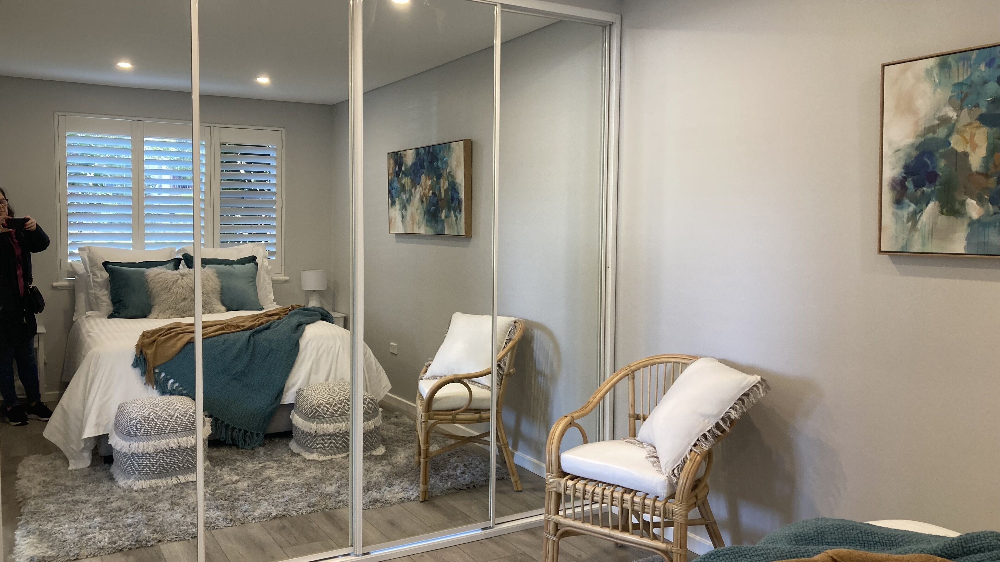 Gorgeous 1 Bedder Close to Everything You Need — image 12