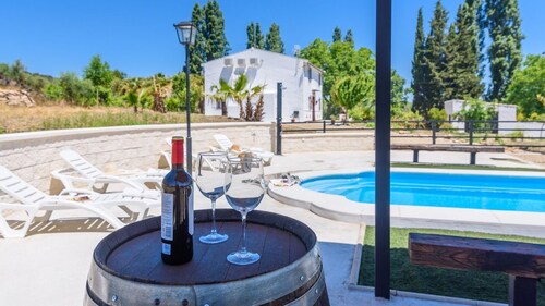 La Limosna Setenil de las Bodegas by Ruralidays