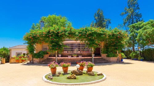 Casa San Ignacio Cantillana by Ruralidays