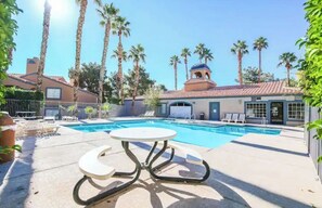 Pool - Lovely Furnished Condo w/ Parking $1900/month (Las Vegas)