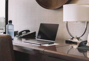 Interior - TWO BEDROOM COTTAGES (Lake George)