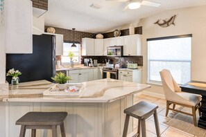 House (Butler Beach Bungalow) | Exterior