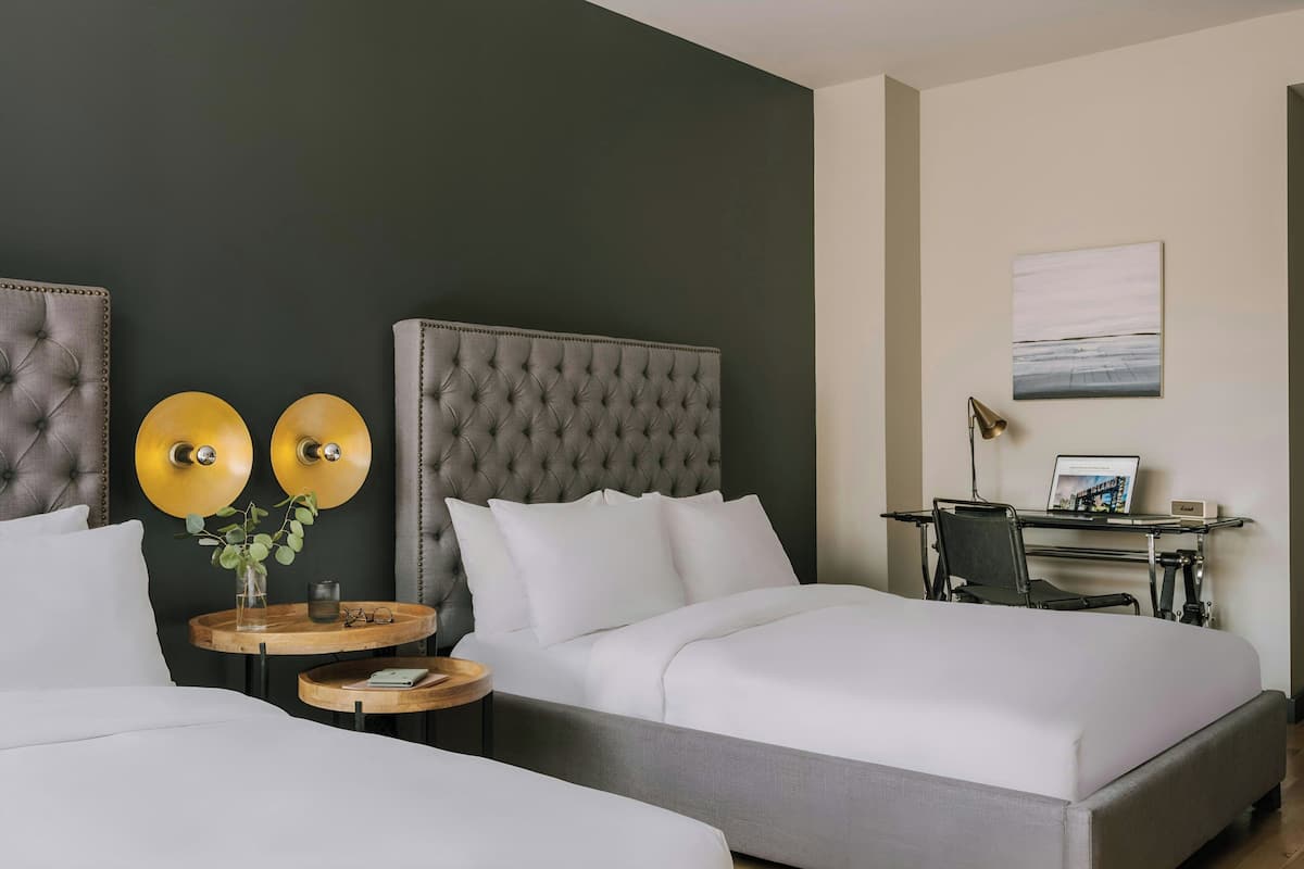 Decoración personalizada, muebles diferentes y escritorio