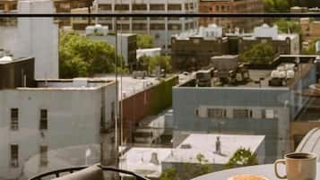 Rom – standard, 1 queensize-seng, balkong (Shower) | Utsikt fra balkong