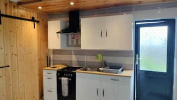 Apartment | Private kitchen | Fridge, microwave, oven, stovetop