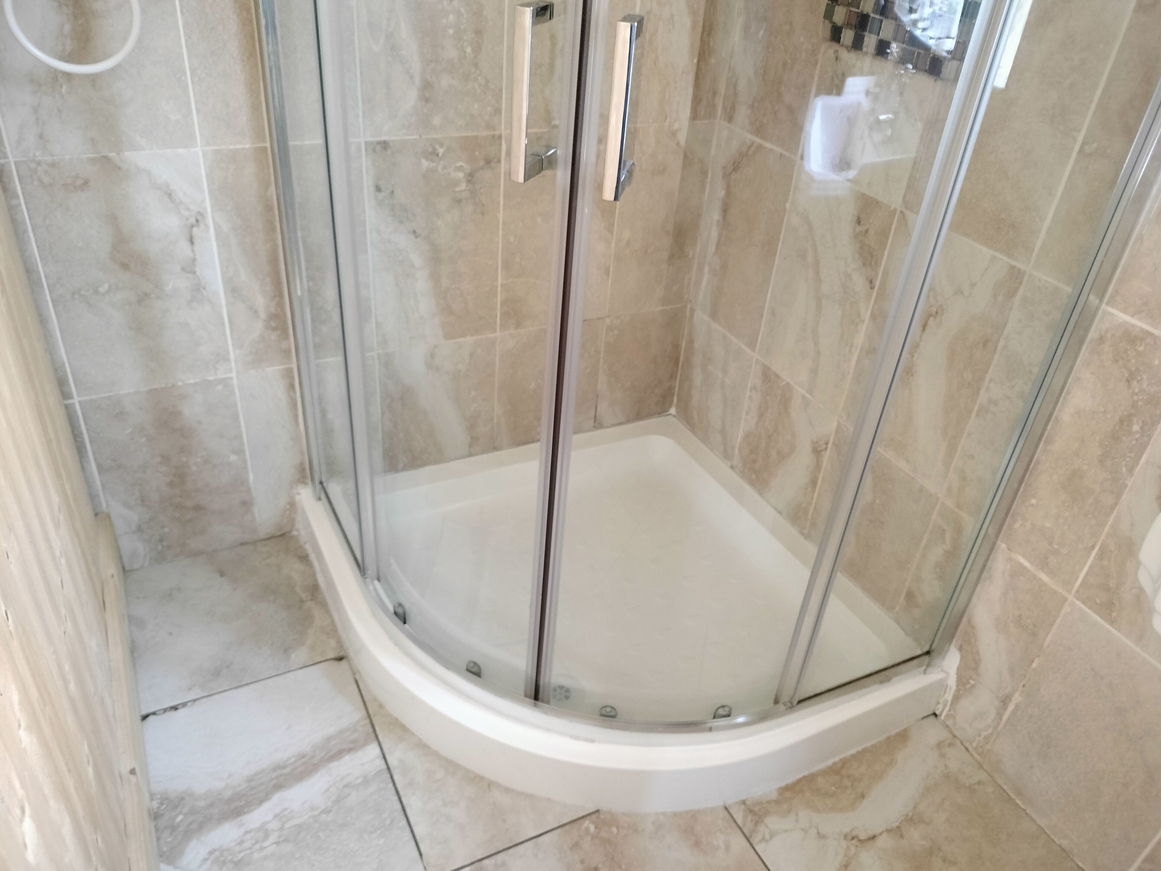 Apartment | Bathroom | Shower, towels