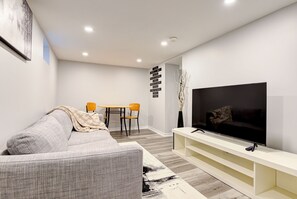 Smart TV, books