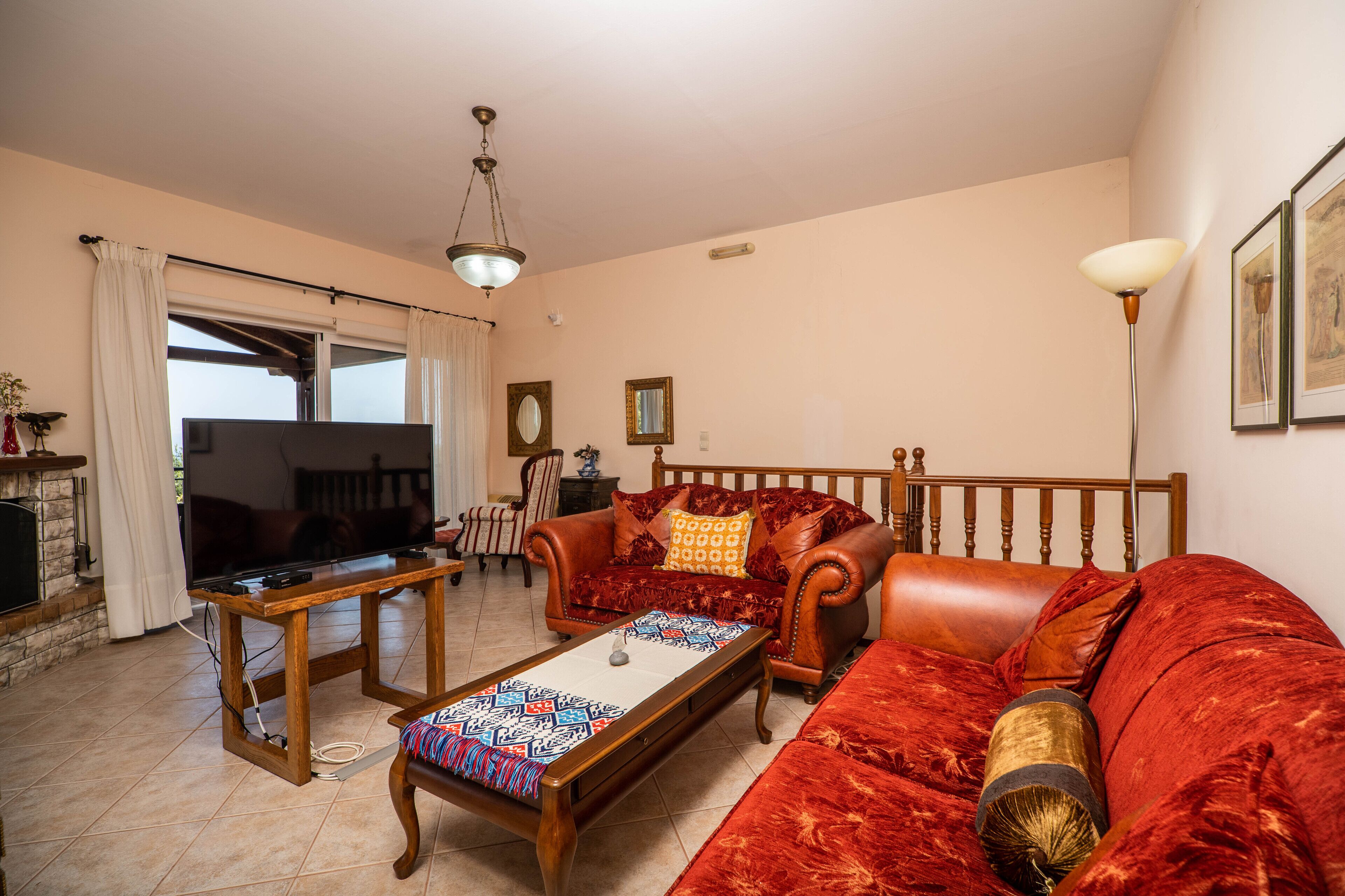 Lovely 3 Bedroom Cottage With Garden & Sea View, 10 Min Drive From Chania Center - Crete
