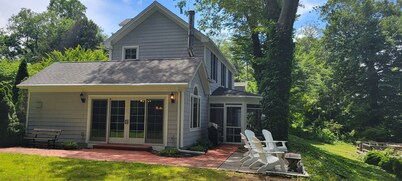 Riverfront Country House on Sassafras River. Kayak and Paddleboard. So peaceful.