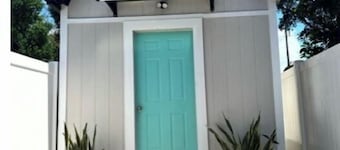 Georgeous Tiny House in the Heart of Tampa. Completely private.