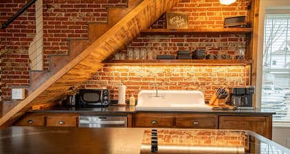 The Carriage House at Parker's Place