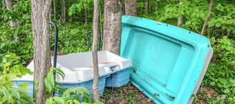 Lakefront Vintage Chalet Surrounded by Lush Forest + Boats, Kayaks, Retro Games