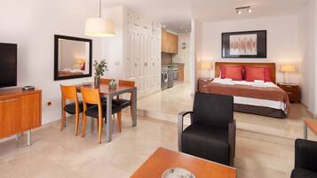 Värdeförvaringsskåp på rummet, strykjärn/strykbräda och gratis wi-fi