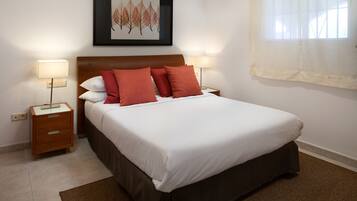 1 chambre, coffres-forts dans les chambres, fer et planche Ă repasser