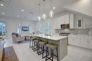 Cottage (2 Bedrooms) | Interior - Pecan Pie 236 BR (Port Aransas)