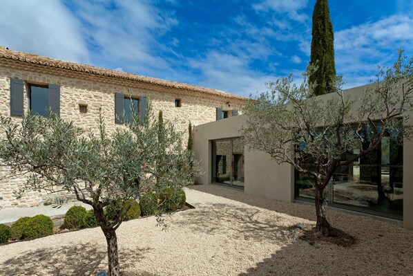 Exterior - Luxury, Fitted, Quiet, Designer Provencal Farmhouse With Pool and Tennis Court (Mazan)