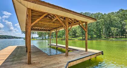 ‘The Lake Escape’: Boat Dock, Fire Pit, Kayak!
