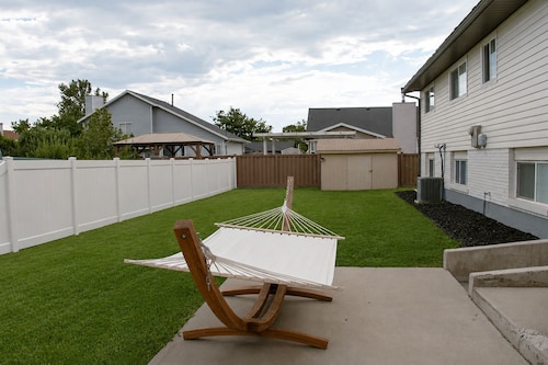 4BR Orem Home | Game Room • Big Yard • Sleeps 13