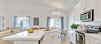 Spacious Retreat for Unforgettable Gatherings!