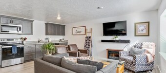 Spacious Retreat for Unforgettable Gatherings!