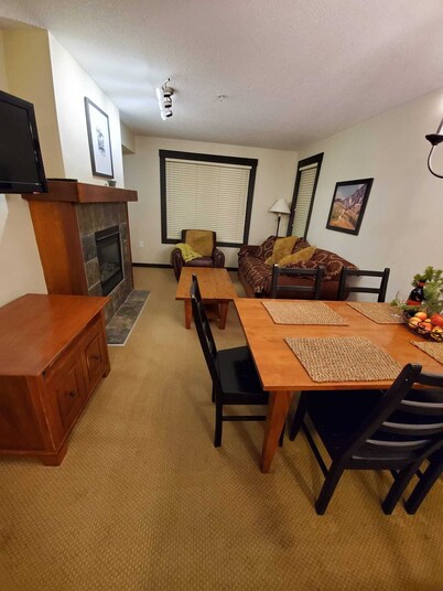 Upper village  unit with access to the pools! 