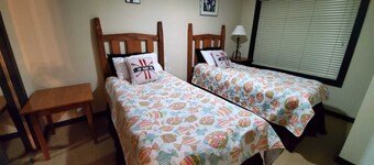 Upper village unit with access to the pools!