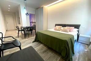 1 bedroom, WiFi, bed sheets - Suite Goito in the city center (Bologna)