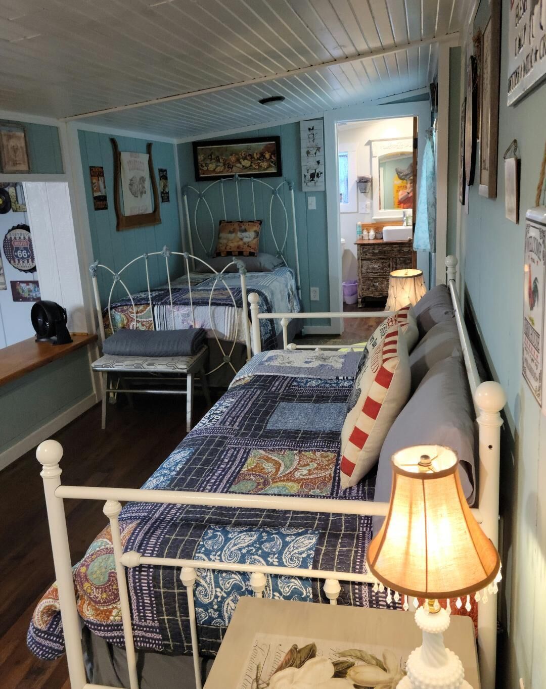 2 bedrooms, iron/ironing board, free WiFi, bed sheets