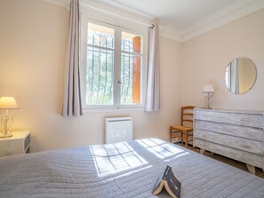 2 chambres, lit parapluie, Wi-Fi, draps fournis