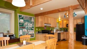 House, Multiple Beds (Dream Sea Chalet) | Private kitchen