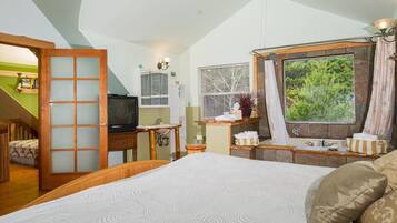 House, Multiple Beds (Dream Sea Chalet) | 3 bedrooms, internet