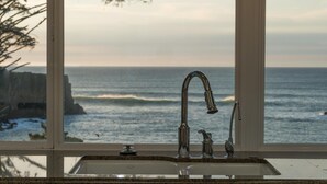 House, Multiple Beds (Pirate's Cove) | Beach | On the beach - Pirate's Cove (Depoe Bay)