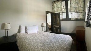 Exclusive Apartment - Stratford Suites - 32 Ontario St. (Stratford)