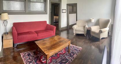 Stratford Suites - 32 Ontario St.