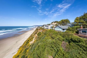 House, Multiple Beds (Lawton's View) | Beach | On the beach - Lawton's View (Lincoln City)