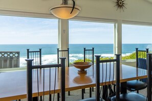 Casa, varias camas (Lawton's View) | Balcón