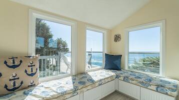 House, Multiple Beds (Pelican's Perch) | 2 bedrooms, Internet