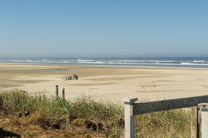 Beach - Pacific Rest (Waldport)