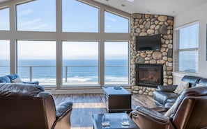 House, Multiple Beds (Pacific Breeze) | Interior - Pacific Breeze (Lincoln City)