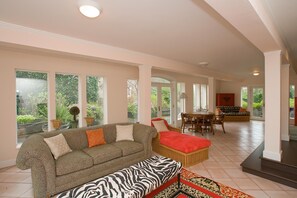 House, Multiple Beds (Pacific Way Villa) | Living room - Pacific Way Villa (Gearhart)