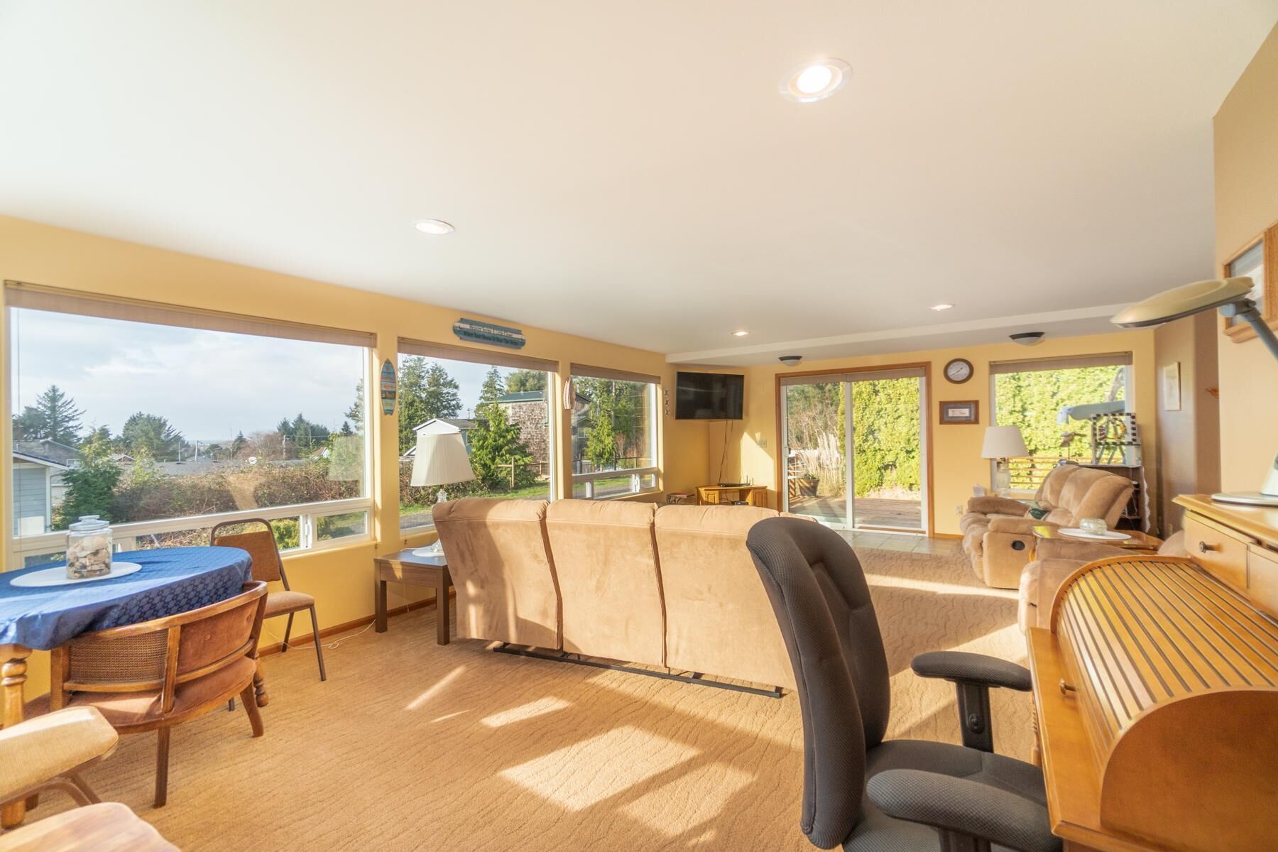 Nhà, nhiều giường (Moss Quadrant) | Phòng khách