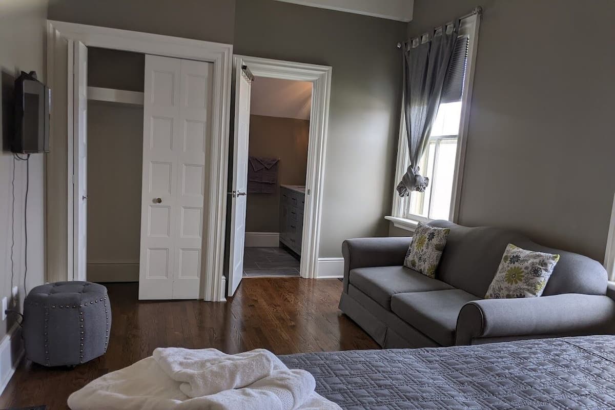 Executive Room | Free WiFi
