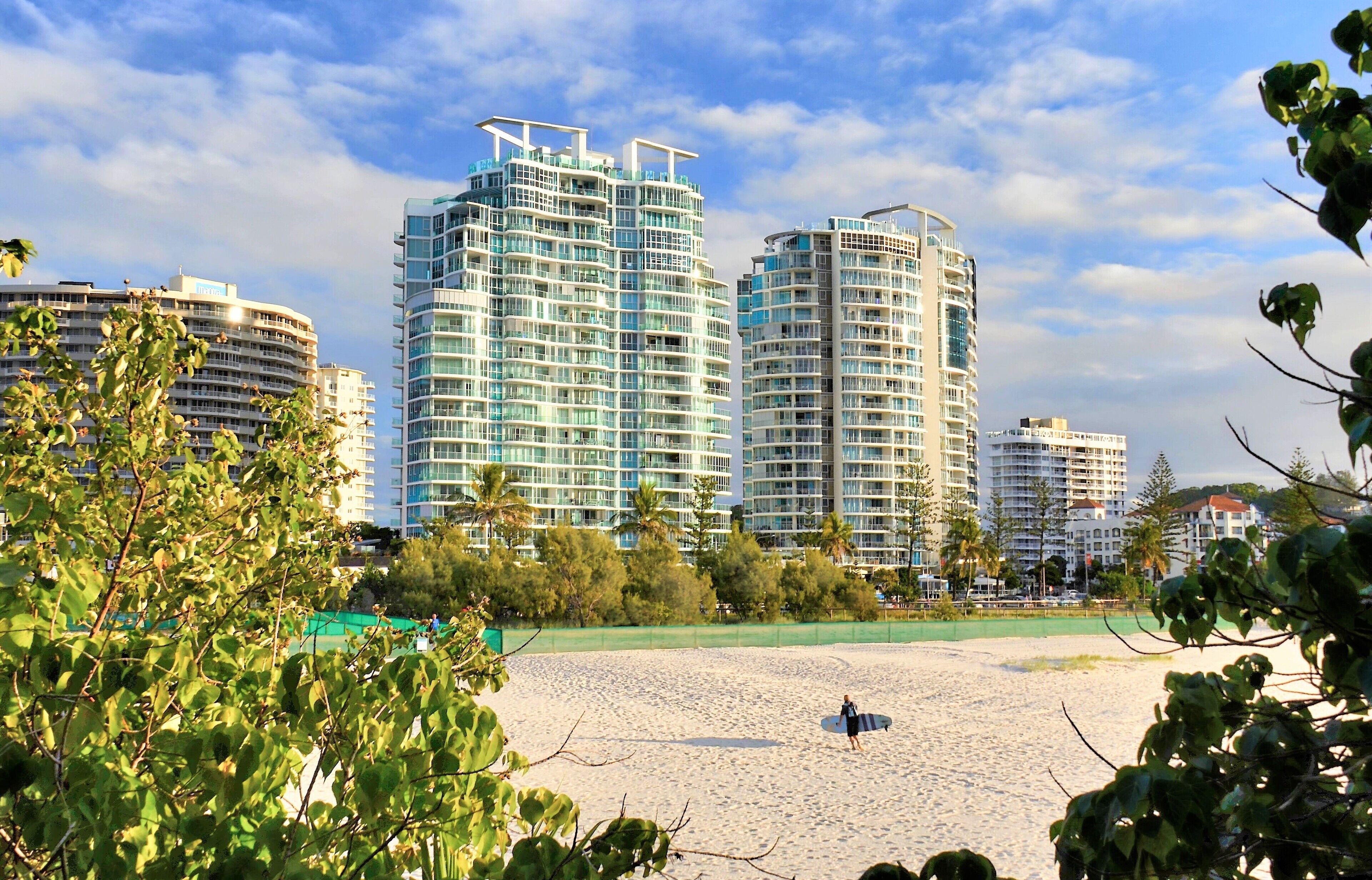  Reflections 1501 - 3Bed with ocean views Newly Refurbished — image 17