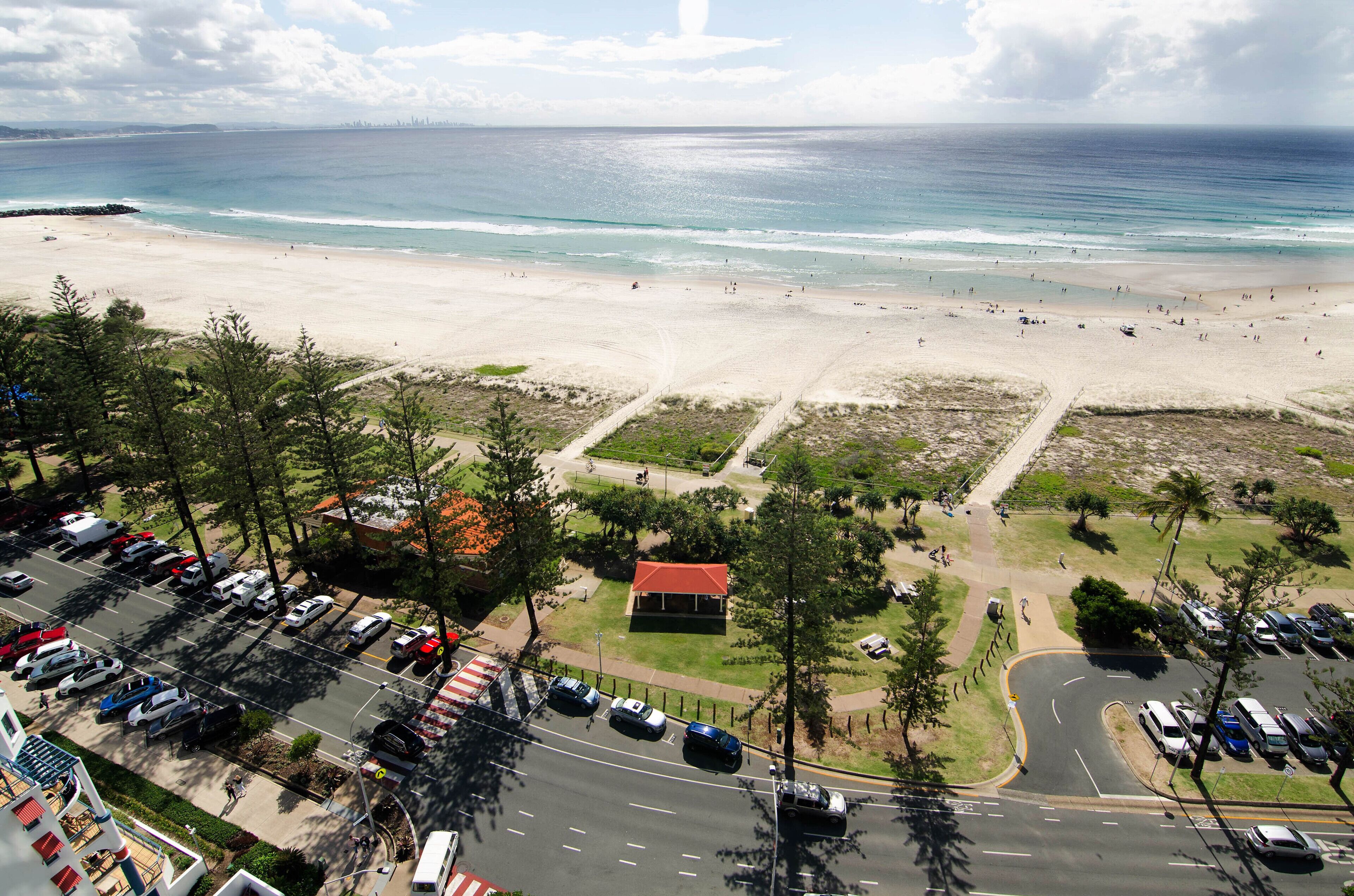  Reflections 1501 - 3Bed with ocean views Newly Refurbished — image 18