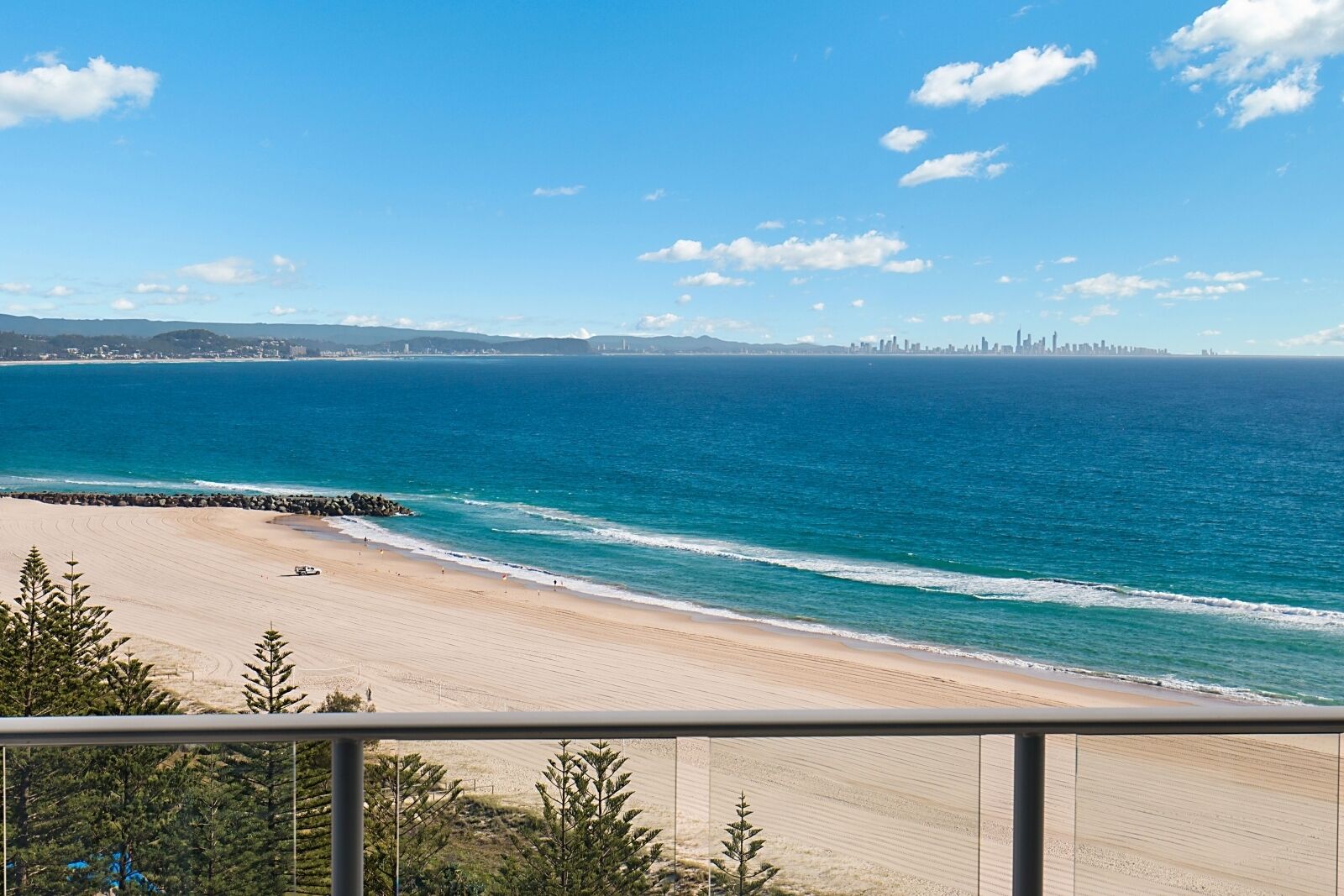  Reflections 1501 - 3Bed with ocean views Newly Refurbished — image 19
