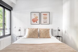 2 chambres, fer et planche à repasser, Wi-Fi, draps fournis