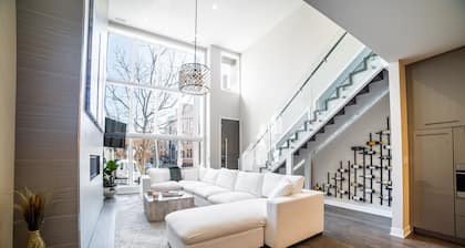Luxury House in the heart of Old Town with Parking