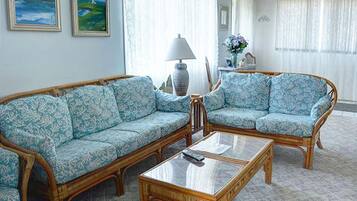 Rumah, Beberapa Tempat Tidur (Ocean Rose) | Ruang keluarga